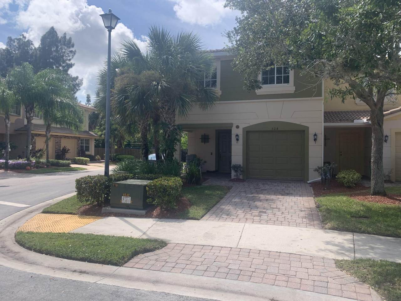 324 Bloxham Way - Photo 1