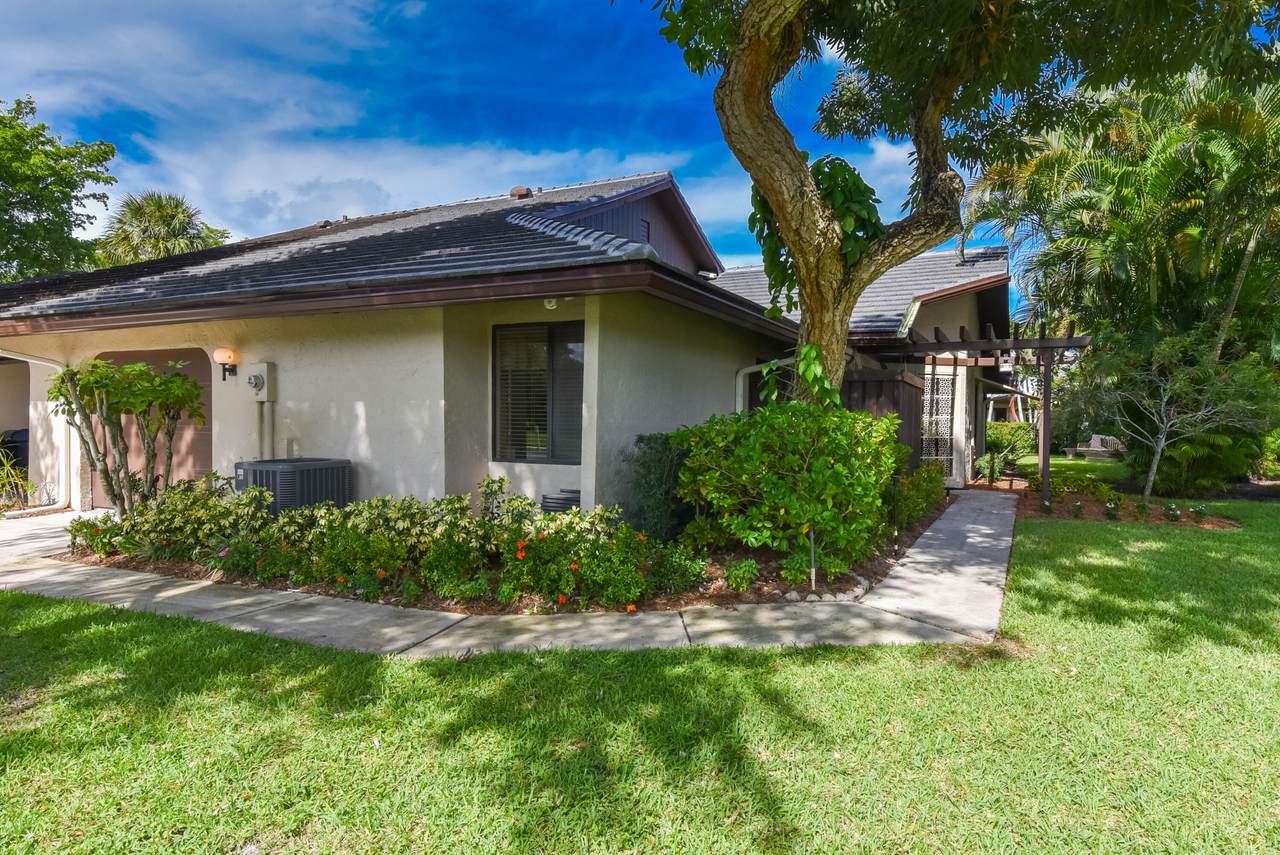 5051 Pine Drive - Photo 1