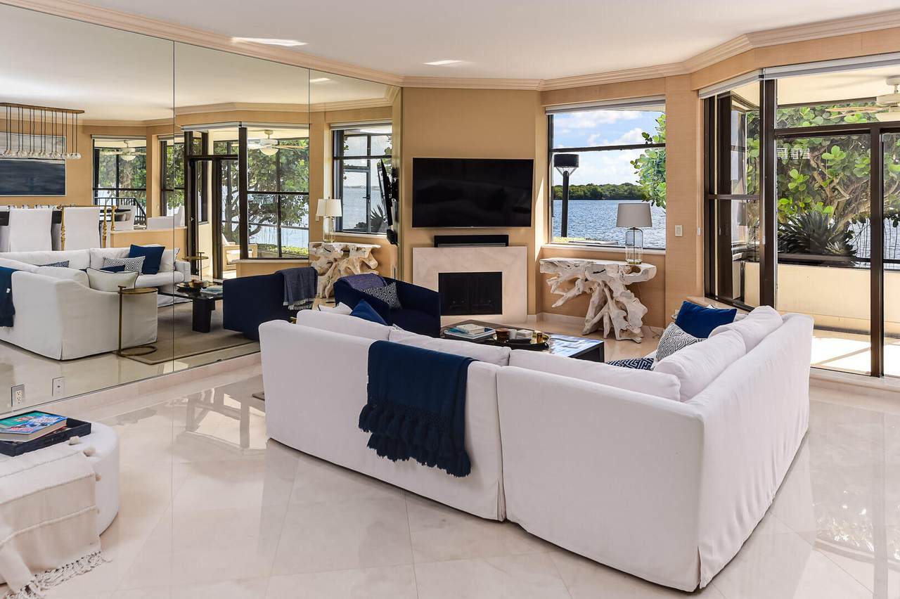 100 Lakeshore Drive - Photo 1