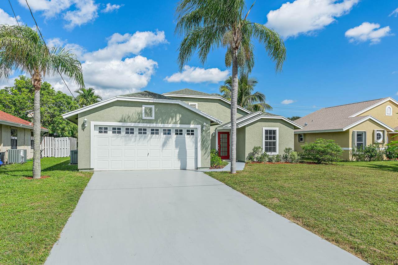 6249 Robinson Street - Photo 1