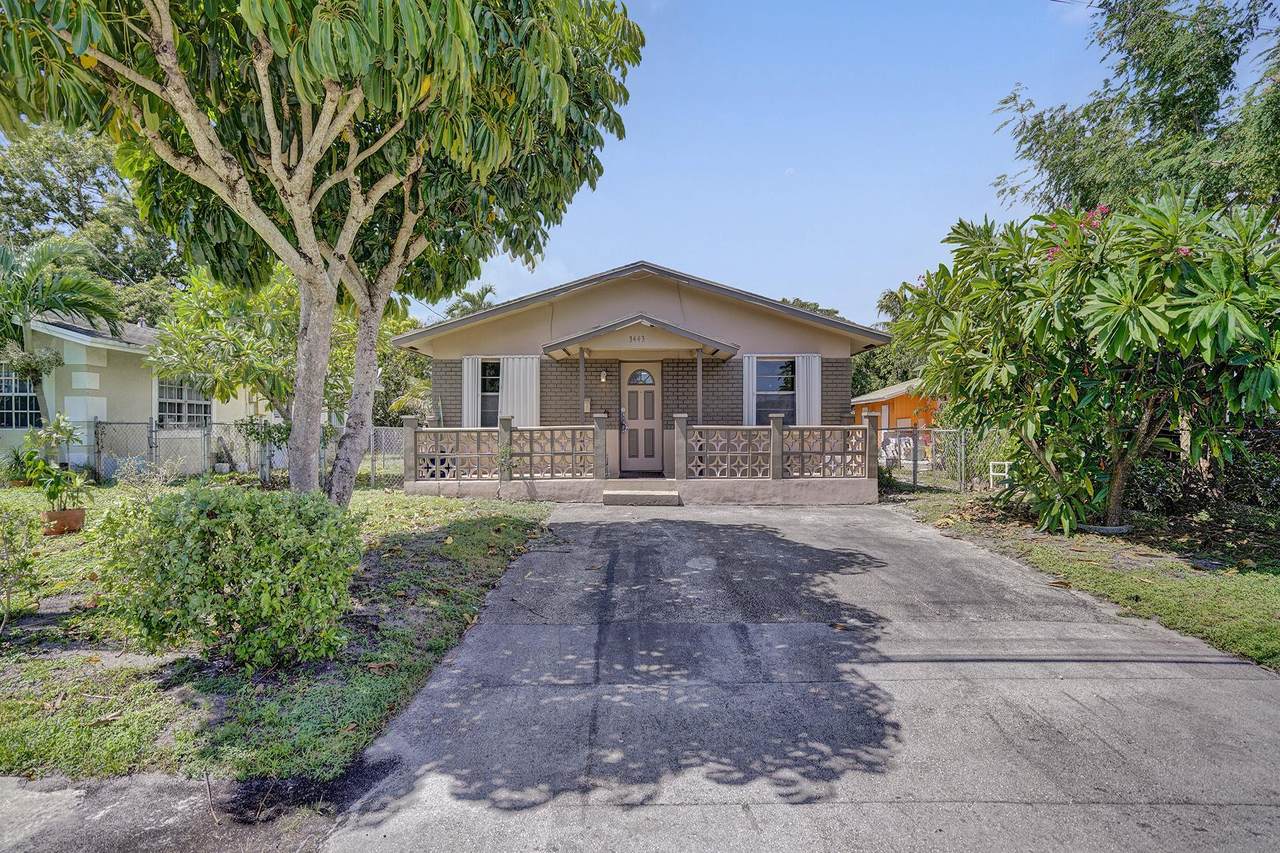 3443 3 Avenue - Photo 1