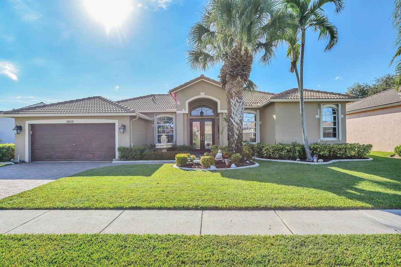 3823 Cypress Lake Drive - Photo 1