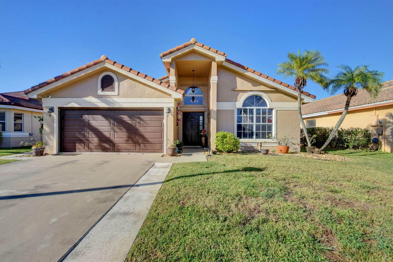 8546 Tourmaline Boulevard - Photo 1
