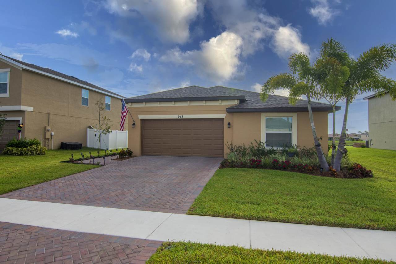 943 Bent Creek Drive - Photo 1