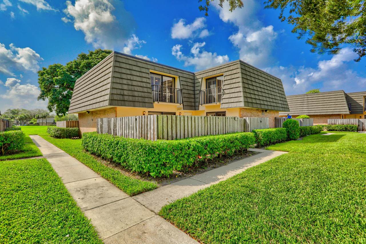 113 1st Way - Photo 1