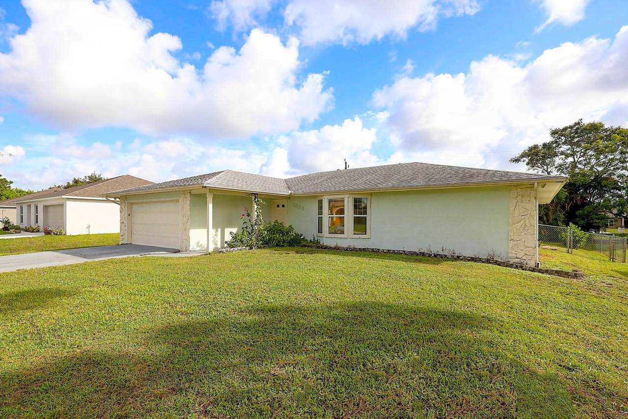1655 Norman Lane - Photo 1
