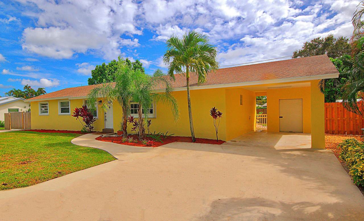 212 River Terrace Drive - Photo 1