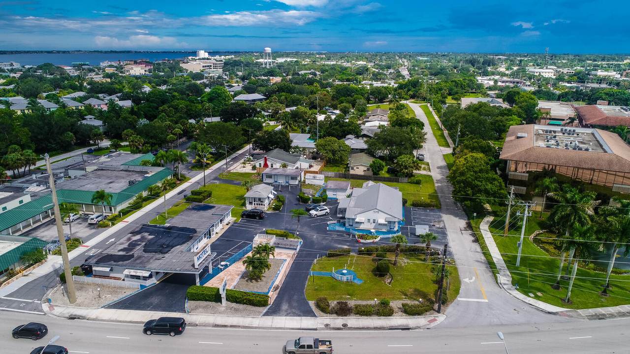 627 Federal Highway - Photo 1