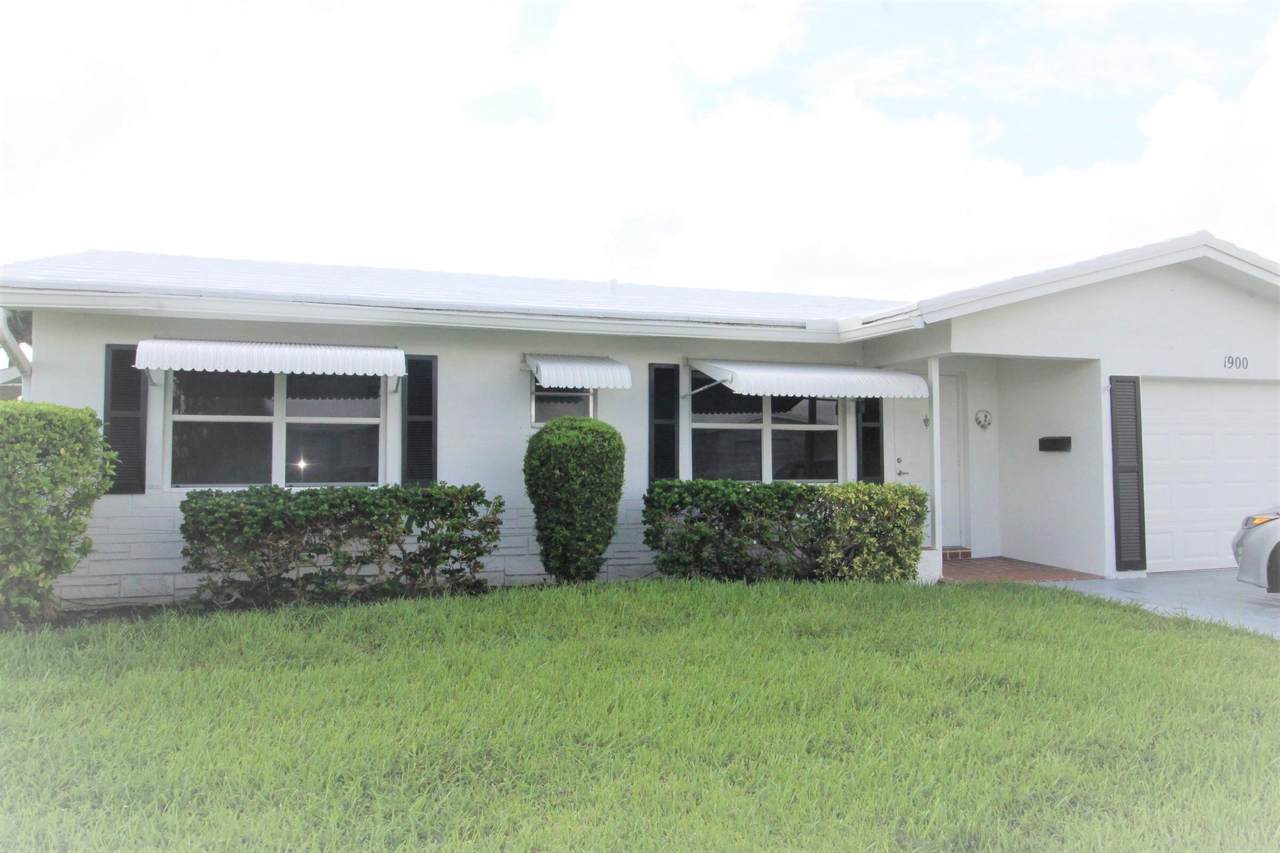 1900 13th Terrace - Photo 1