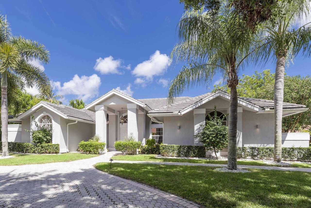 121 River Drive - Photo 1