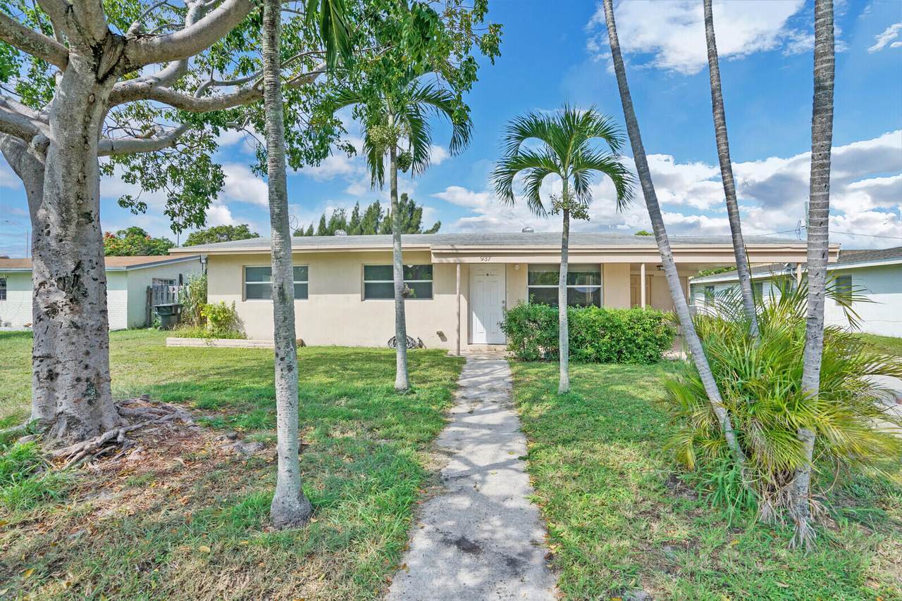 937 Ridge Street - Photo 1