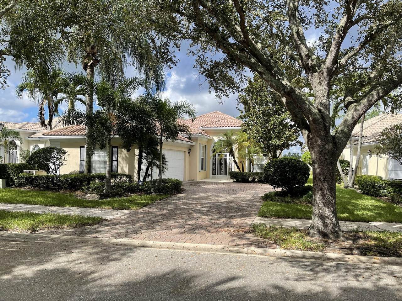 845 Niemen Drive - Photo 1