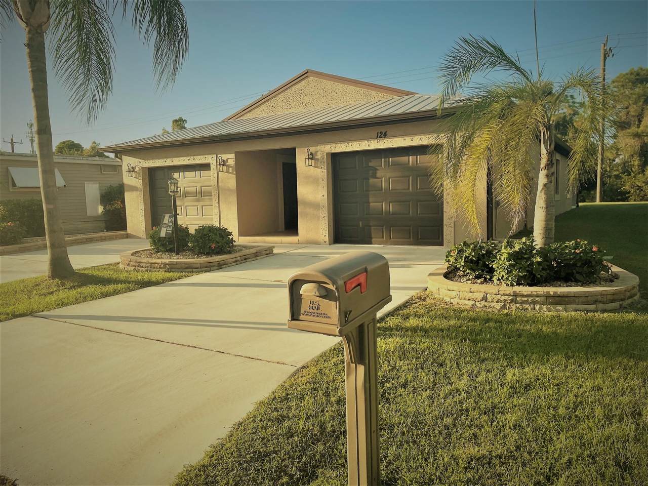 124 Mediterranean Boulevard - Photo 1