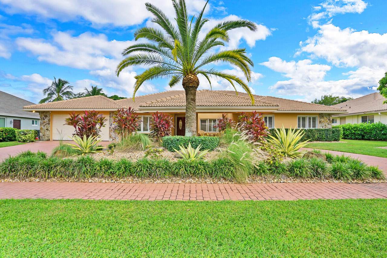 12742 Headwater Circle - Photo 1