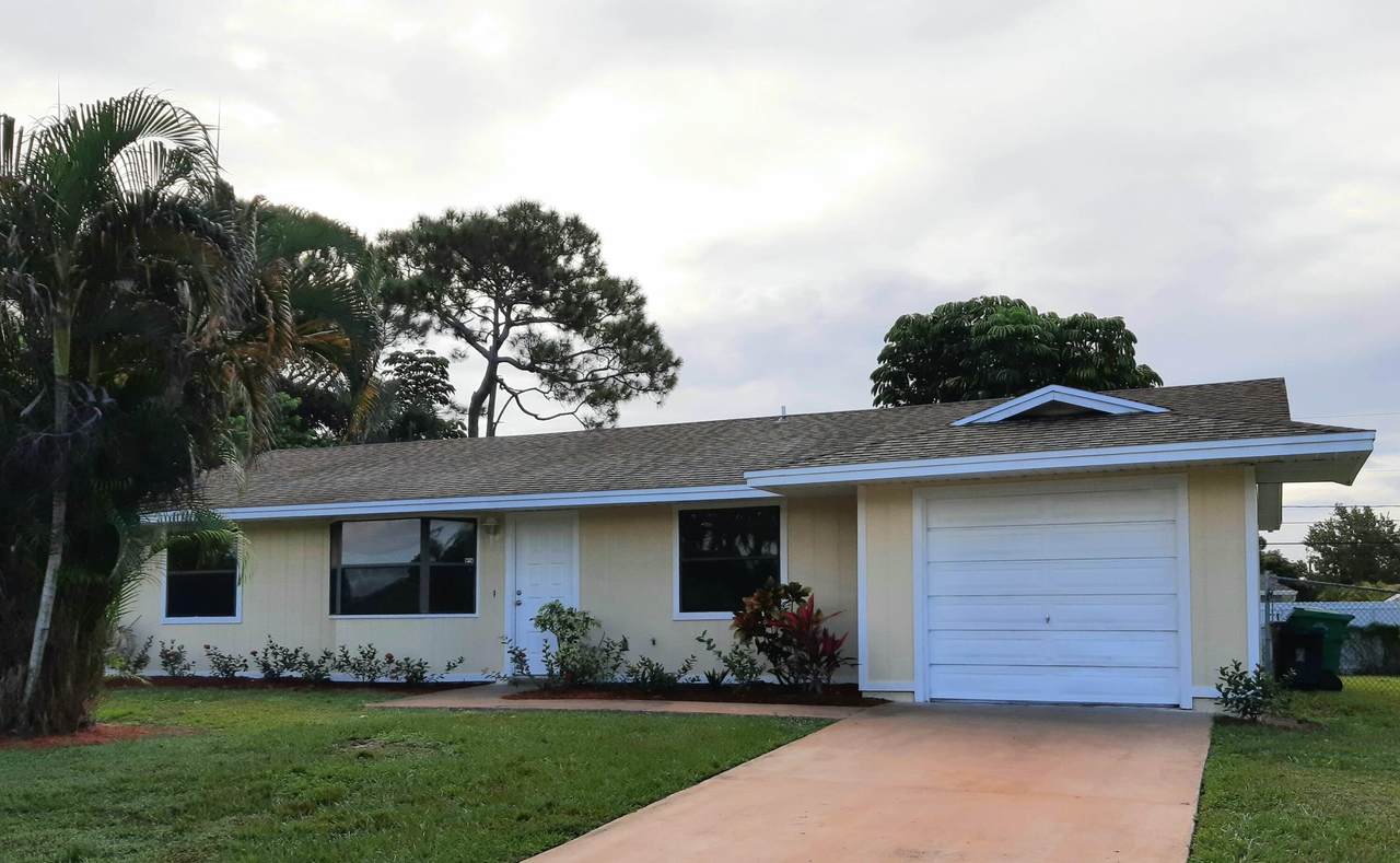 444 Meadow Terrace - Photo 1