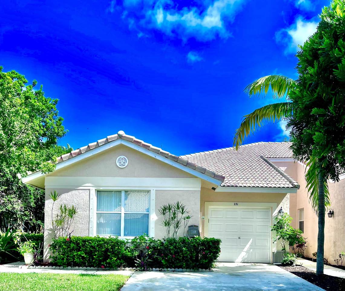 231 Coral Trace Circle - Photo 1