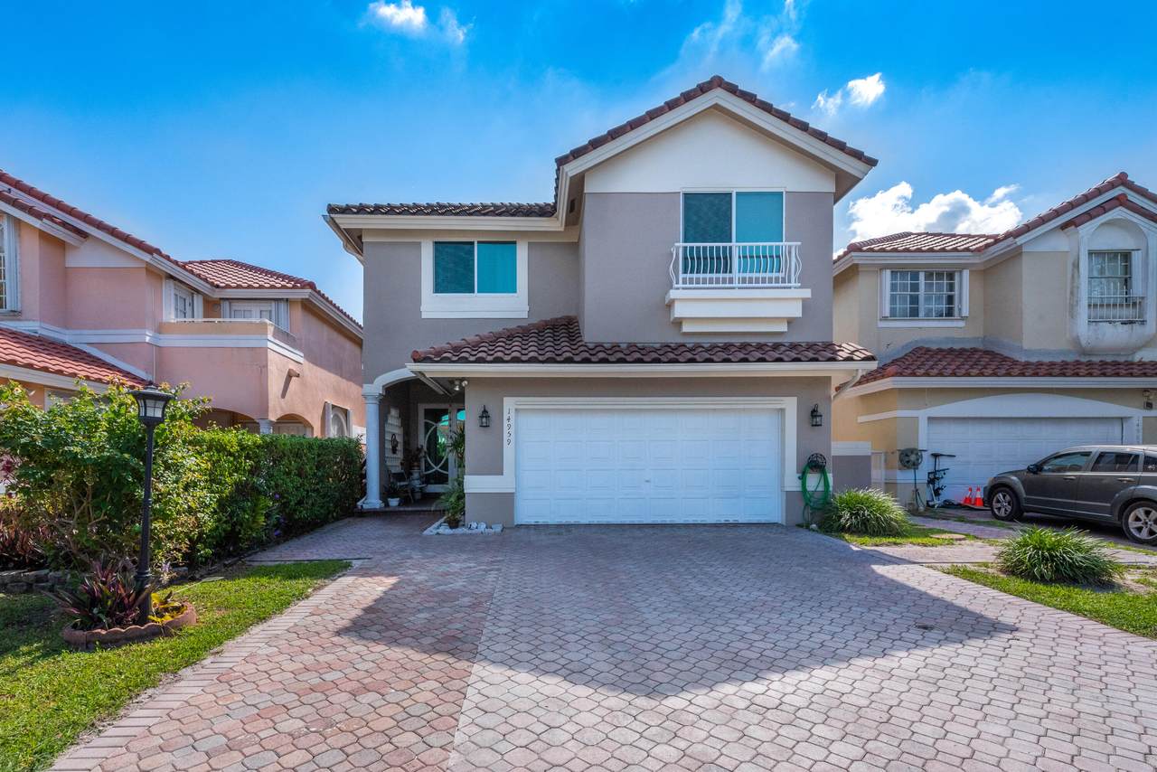 14959 132 Avenue - Photo 1