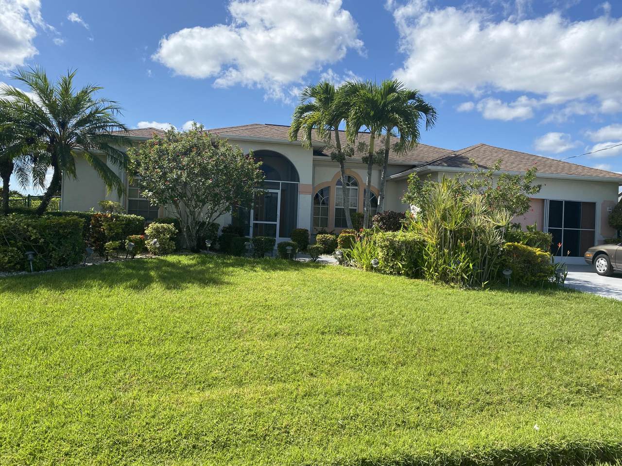 5640 Commodore Terrace - Photo 1