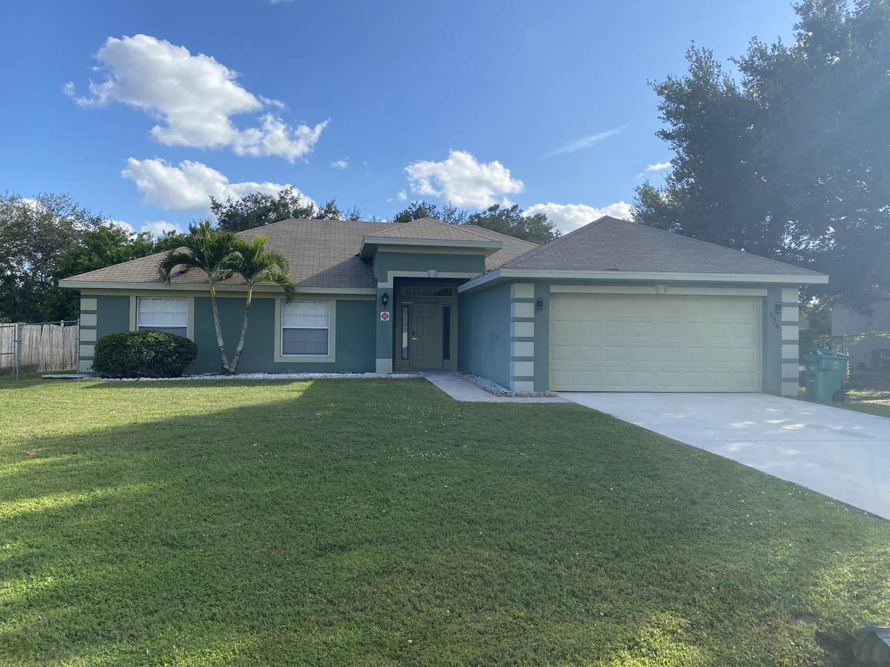554 Kilpatrick Avenue - Photo 1