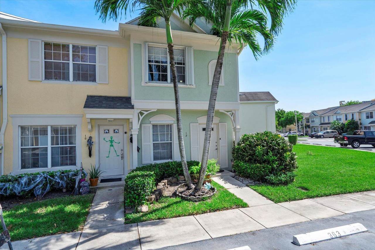 12 Whitehead Circle - Photo 1