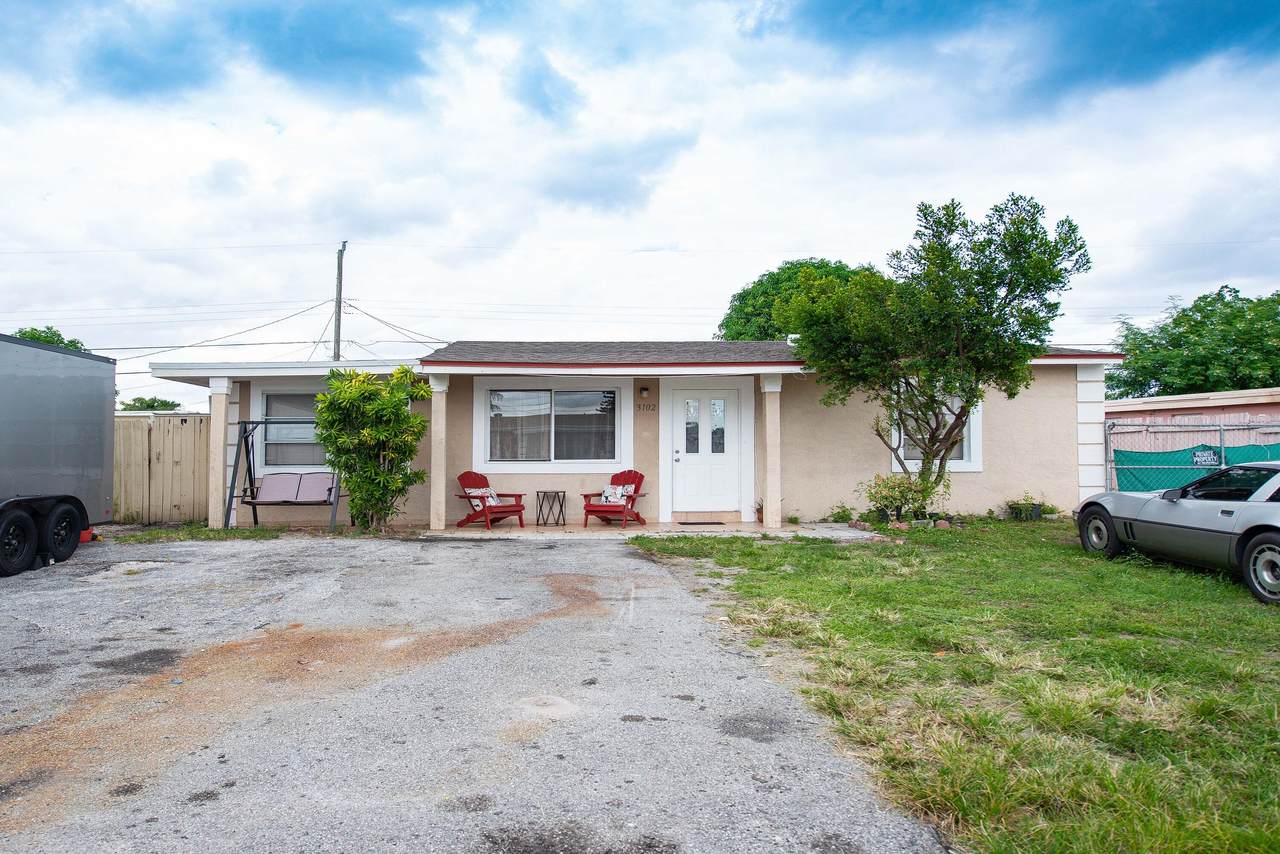 3102 Giuliano Avenue - Photo 1