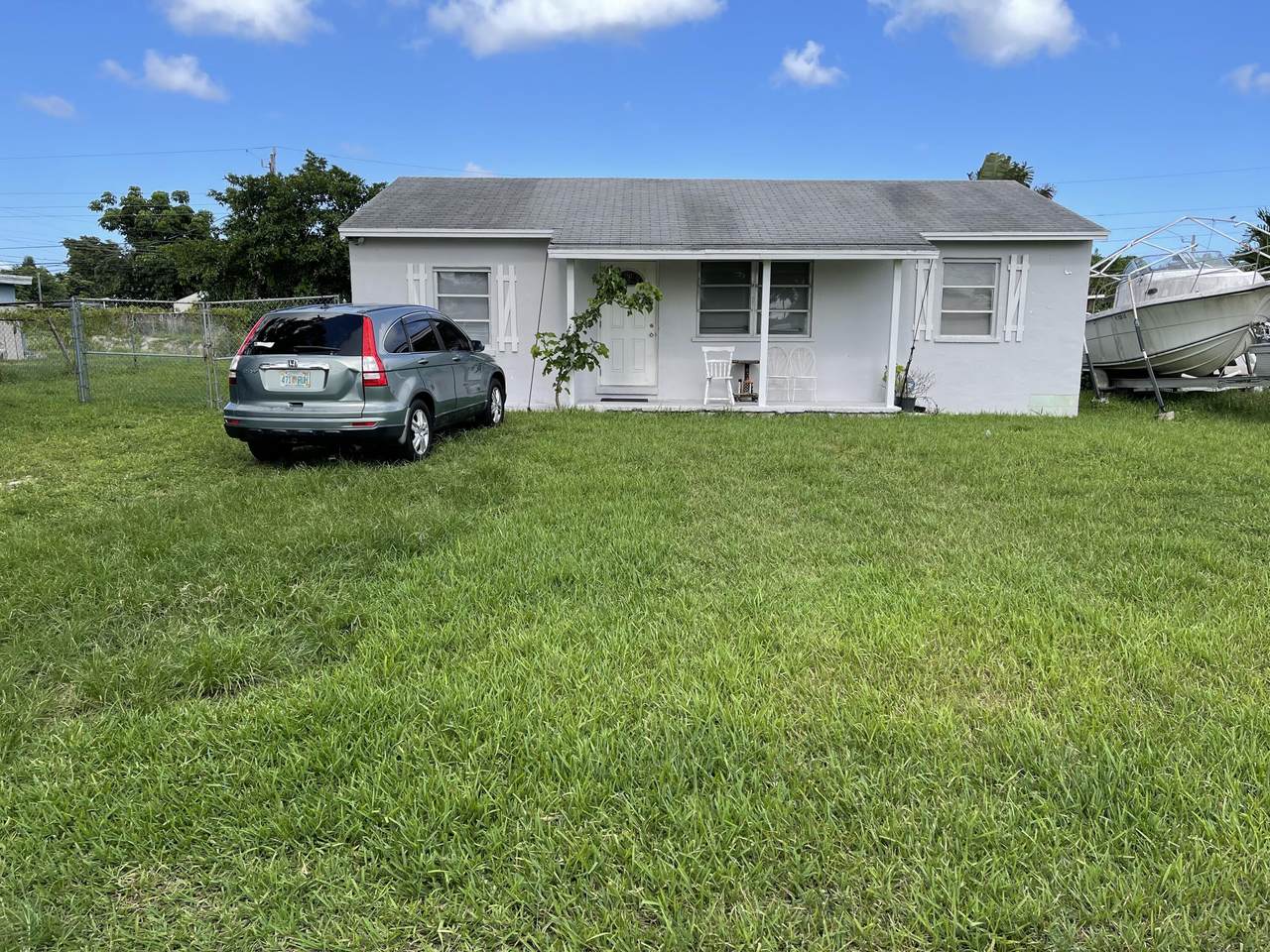 1556 Breezy Lane - Photo 1