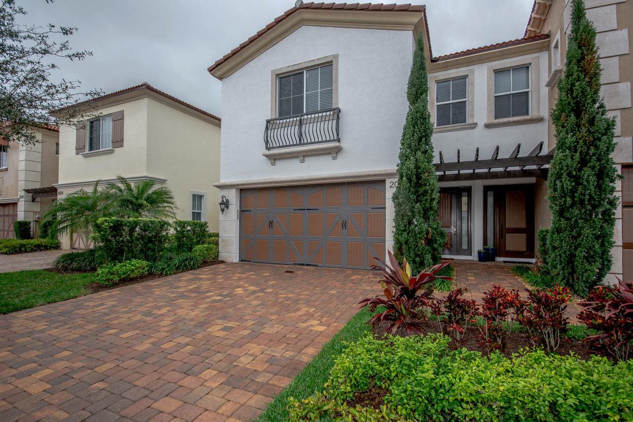 2020 Foxtail View Court - Photo 1