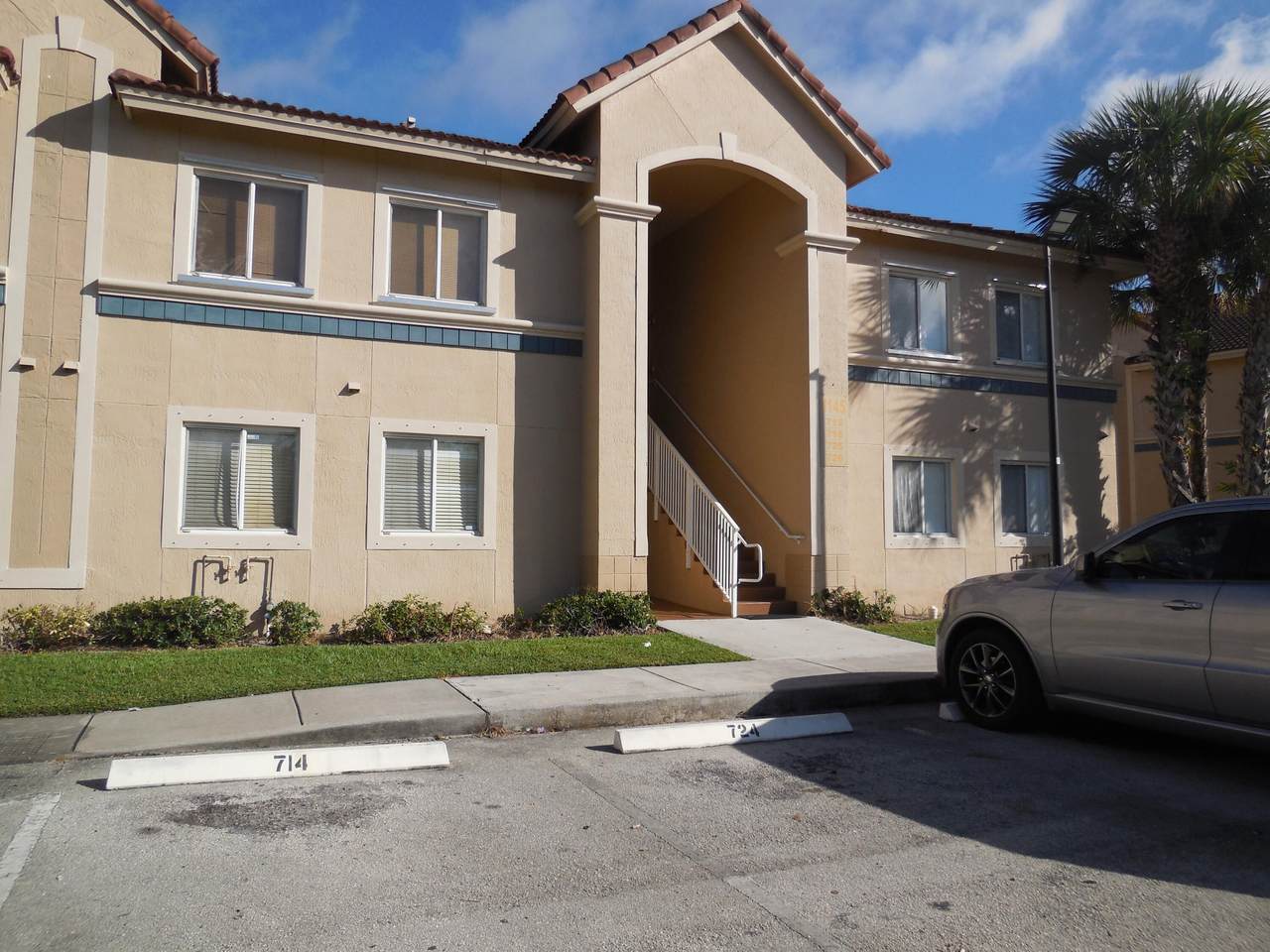 1145 Golden Lakes Boulevard - Photo 1