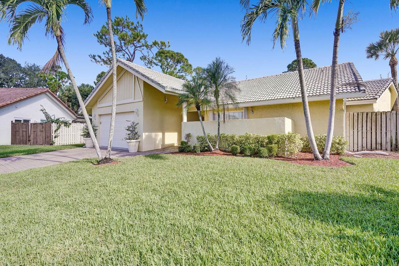 2475 25th Street - Photo 1