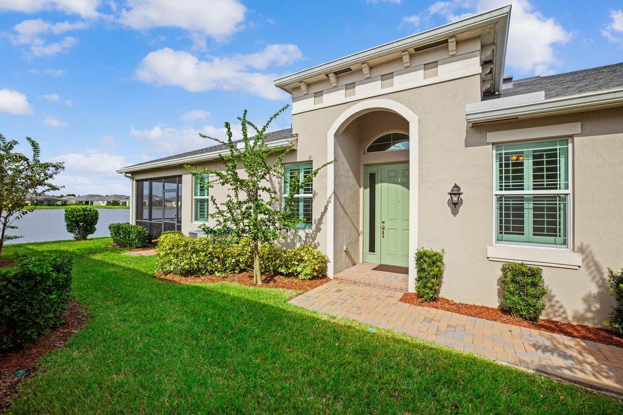 11075 Sunrise Lake Drive - Photo 1