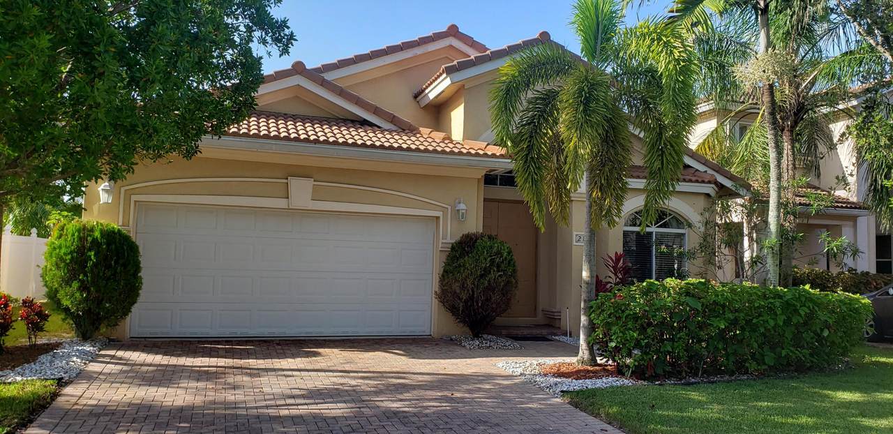 211 Gazetta Way - Photo 1