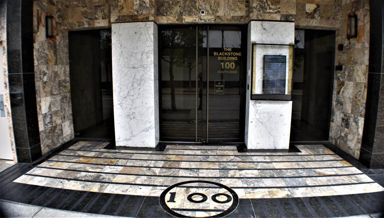 100 Dixie Highway - Photo 1