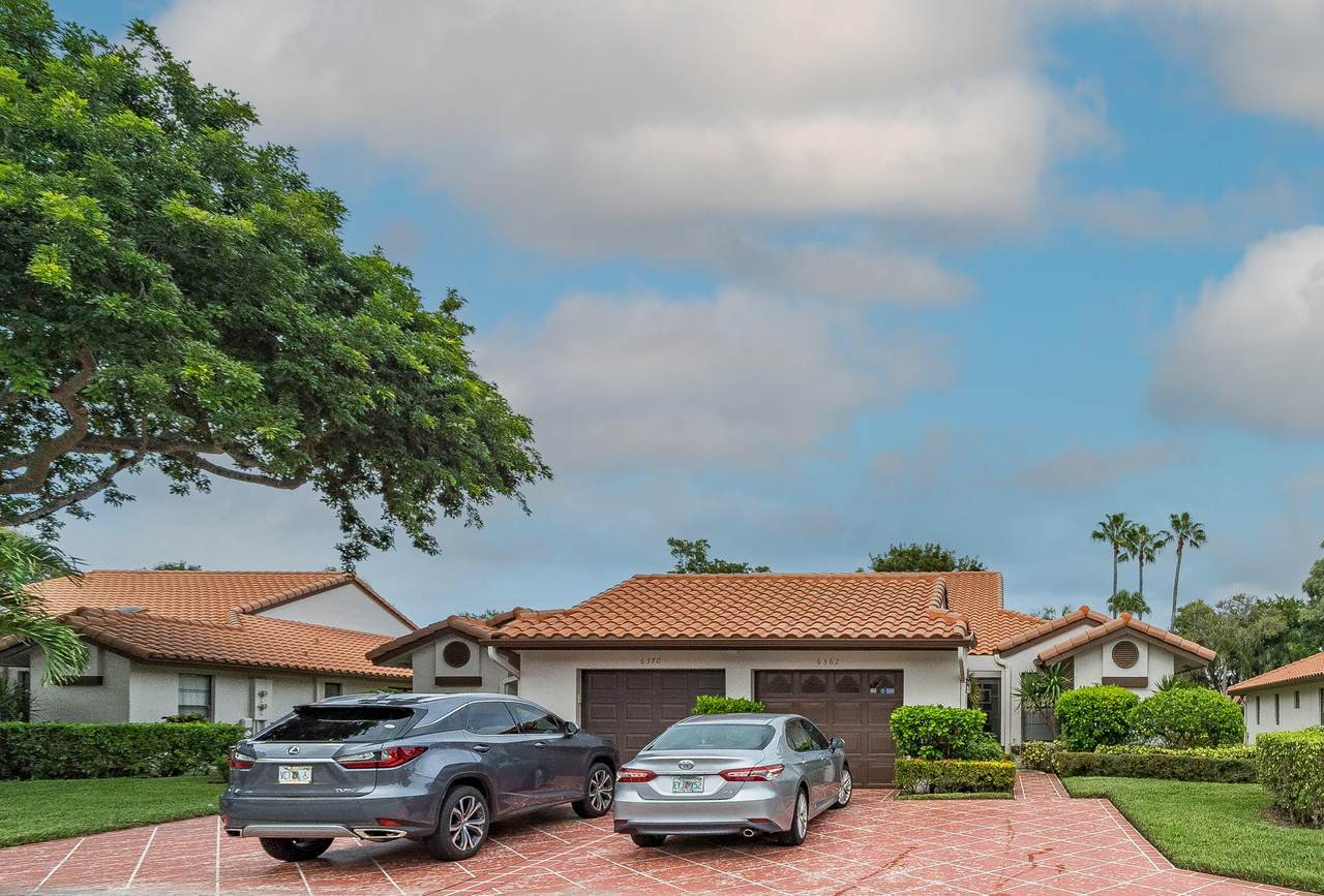 6362 Royal Manor Circle - Photo 1