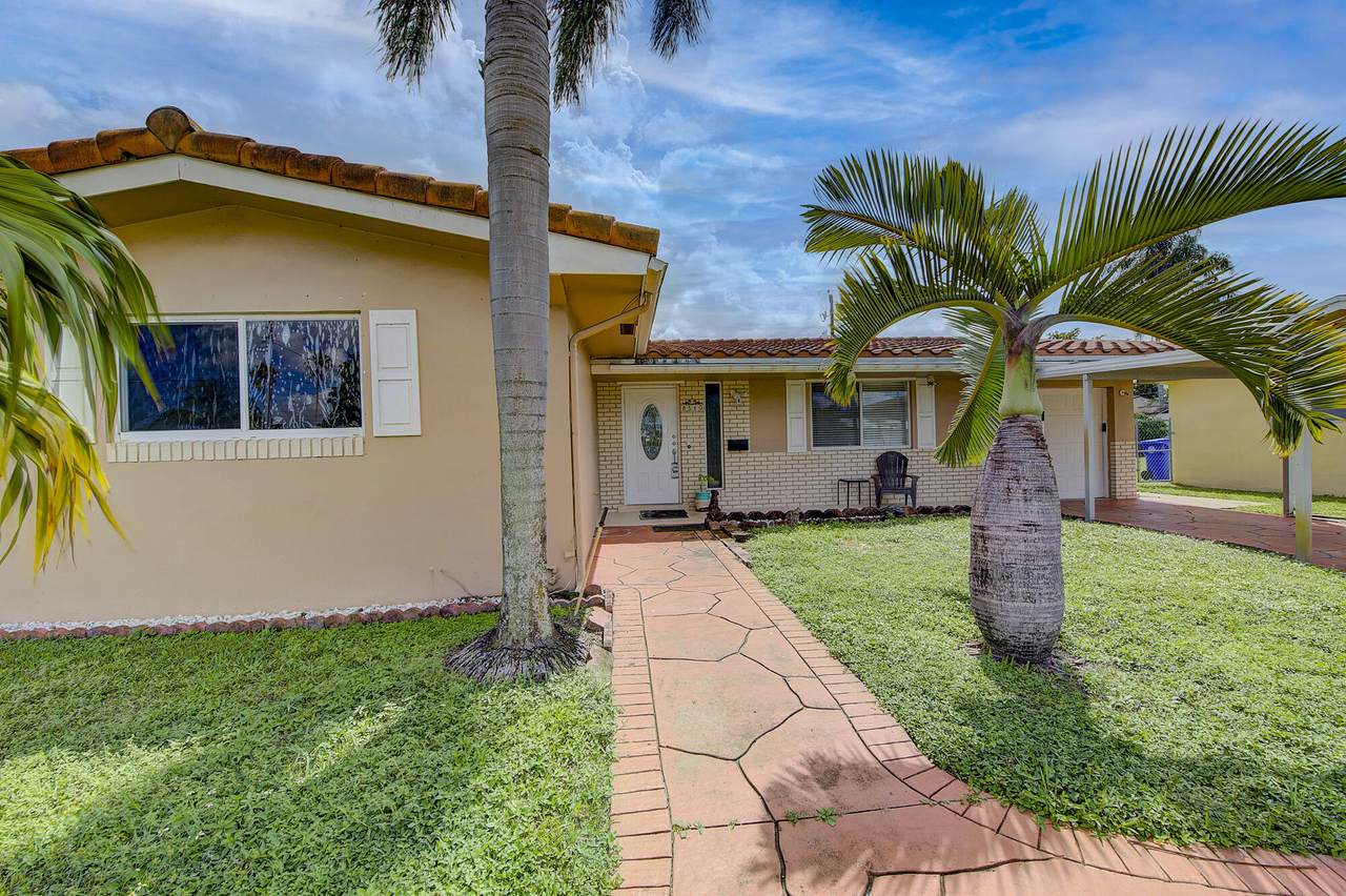 8560 11 Court - Photo 1