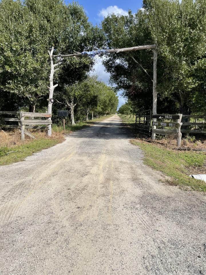 9380 Carlton Rd Road - Photo 1