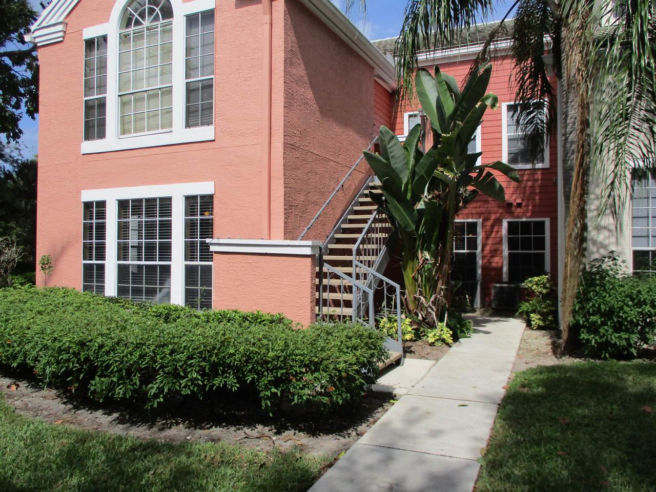 1125 Crystal Way - Photo 1