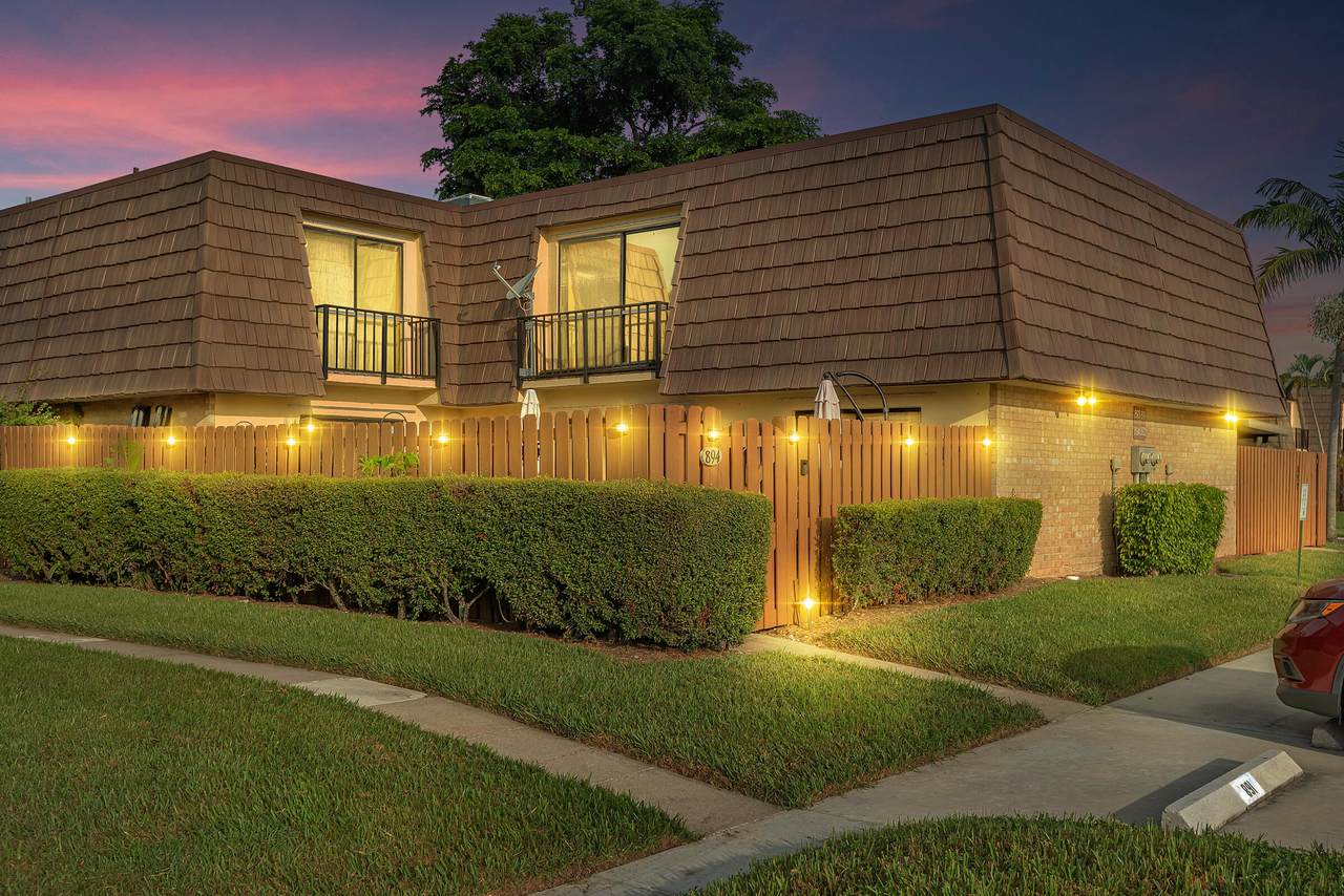 894 Springdale Circle - Photo 1
