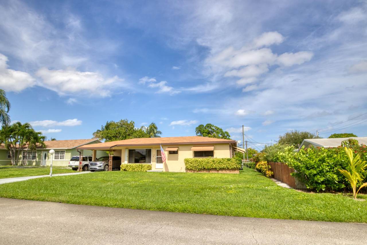 1027 Florence Road - Photo 1