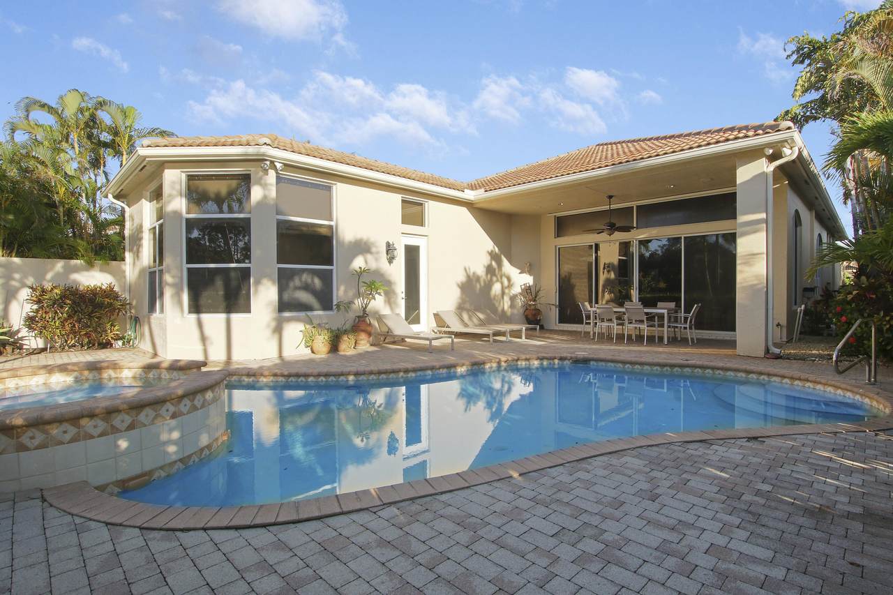 156 Esperanza Way - Photo 1