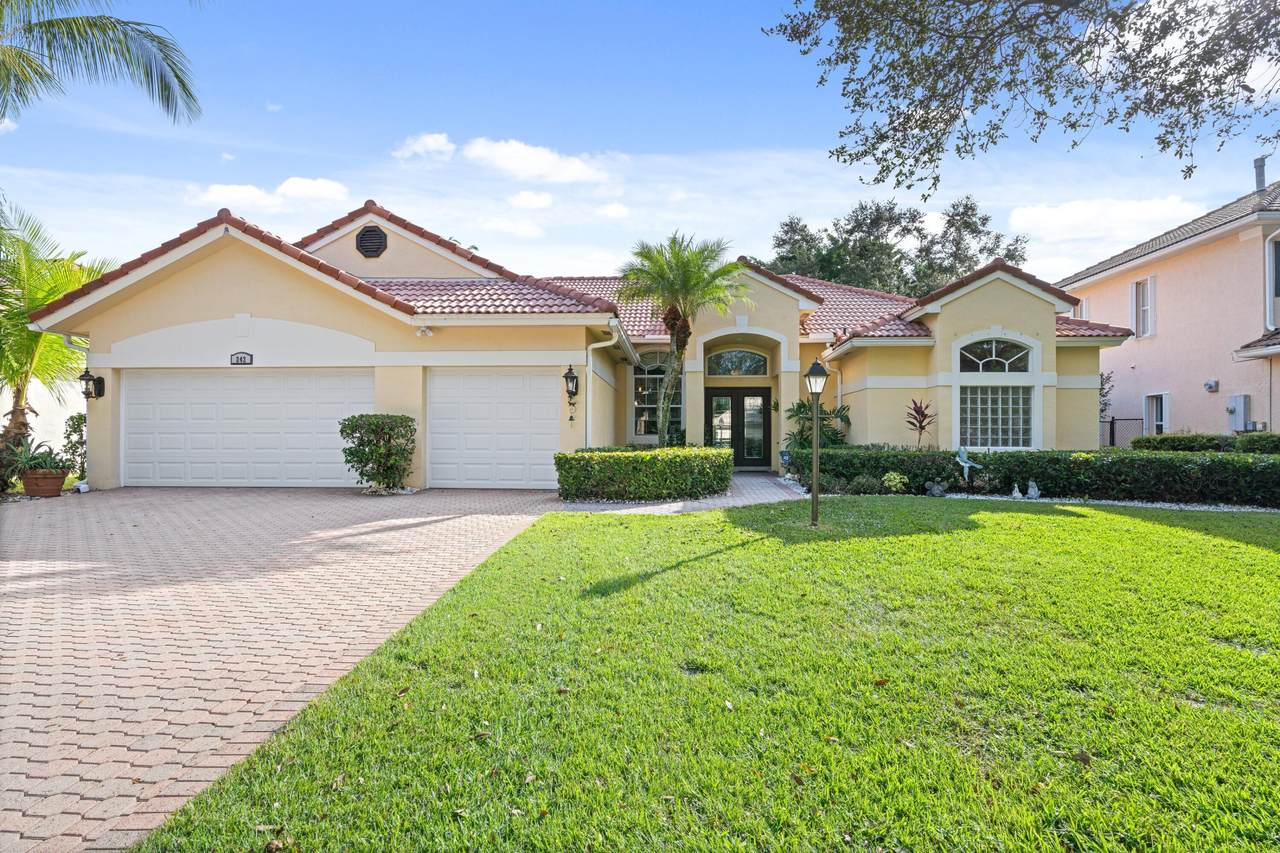 242 Bluejay Lane - Photo 1