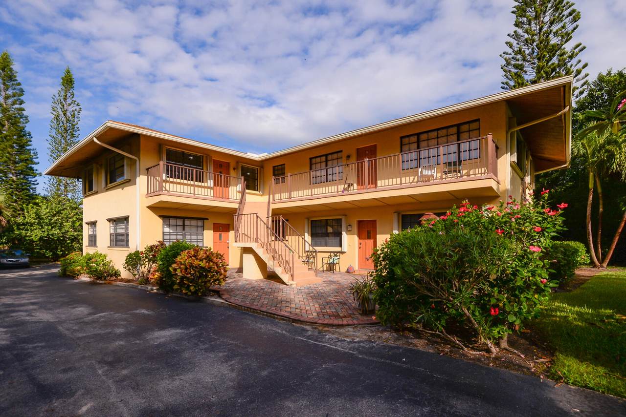2505 Tamarind Drive - Photo 1