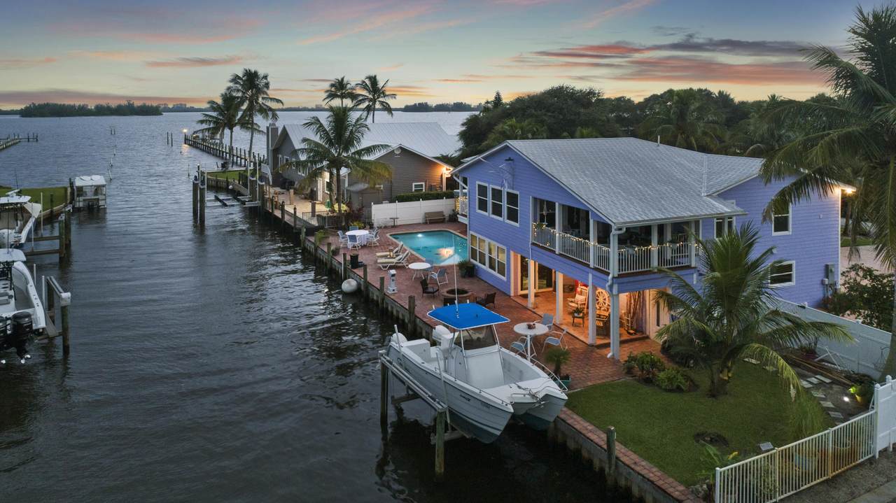 474 Peninsula Drive - Photo 1