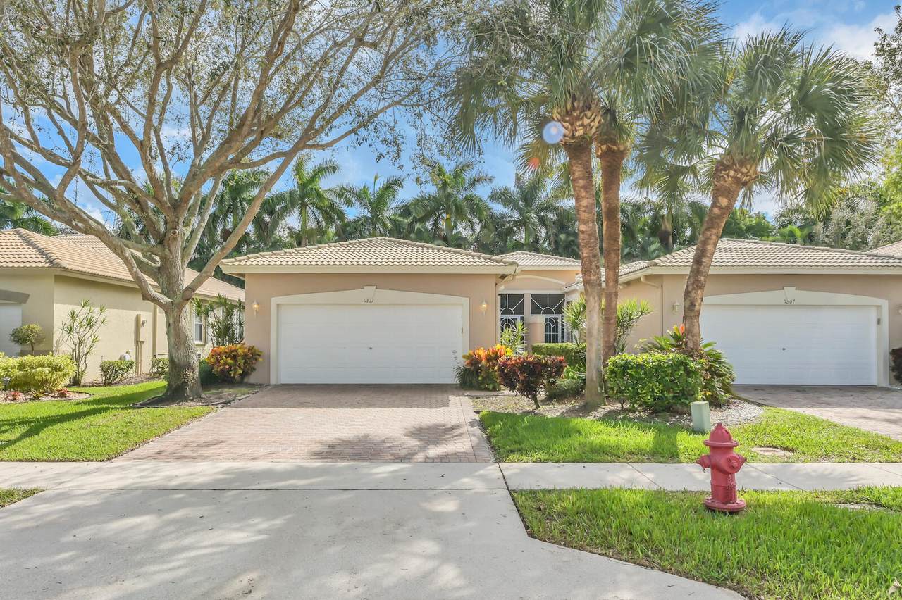 9811 Crescent View Drive - Photo 1