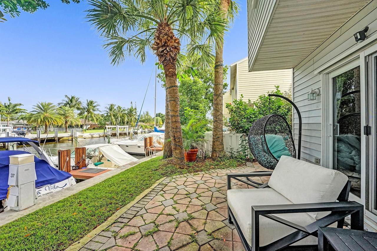 2571 15th Street - Photo 1