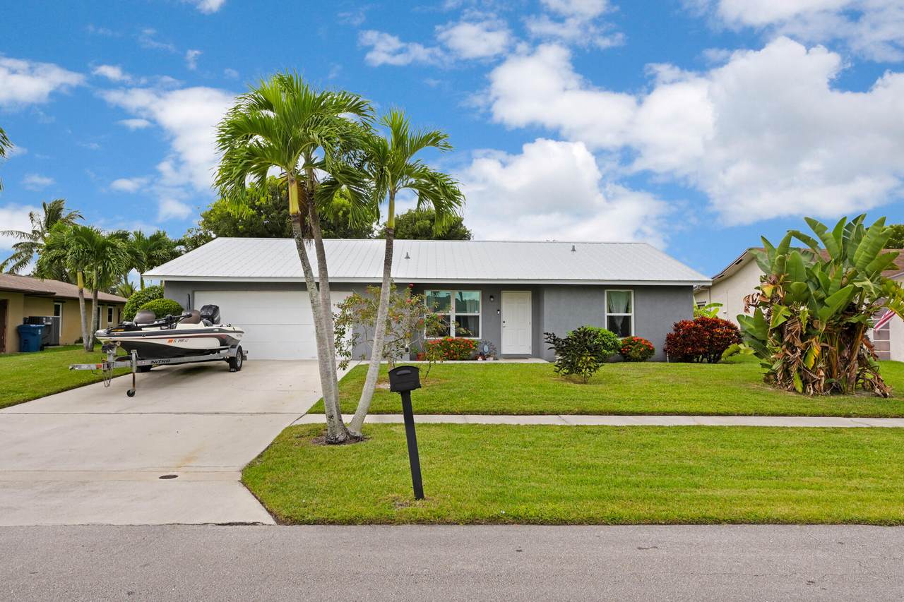 296 Las Palmas Street - Photo 1