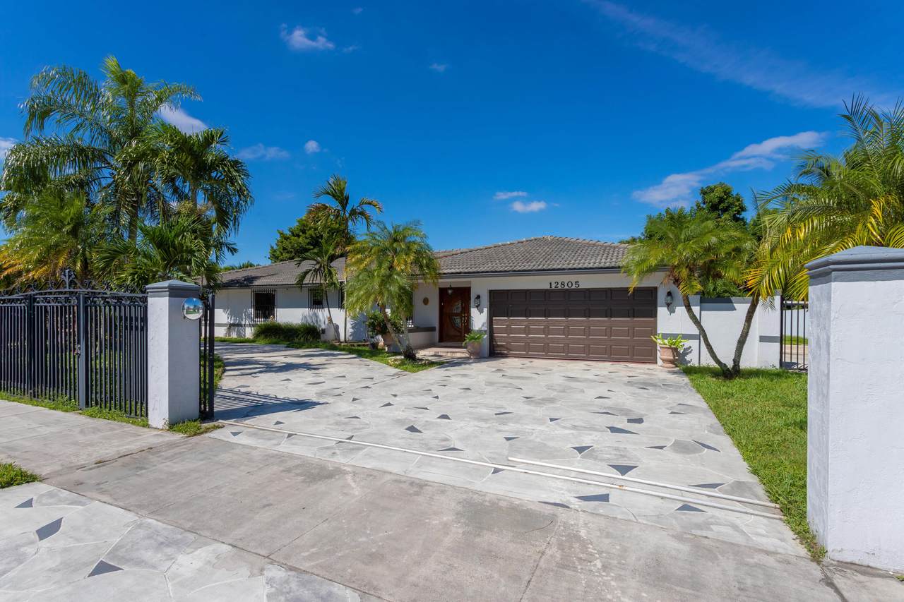 12805 189th Street - Photo 1
