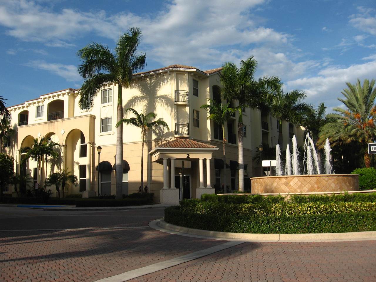 2 Renaissance Way - Photo 1