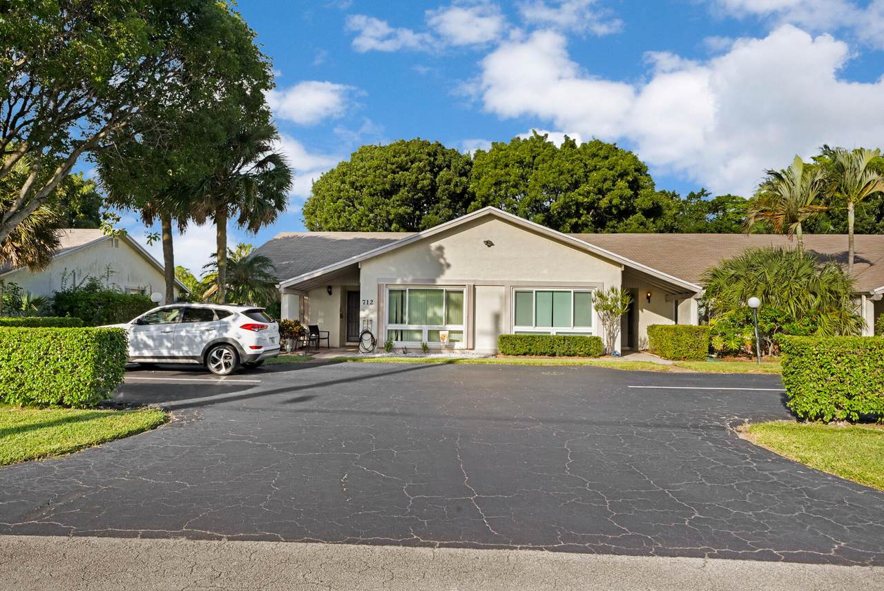 708 Lago Road - Photo 1