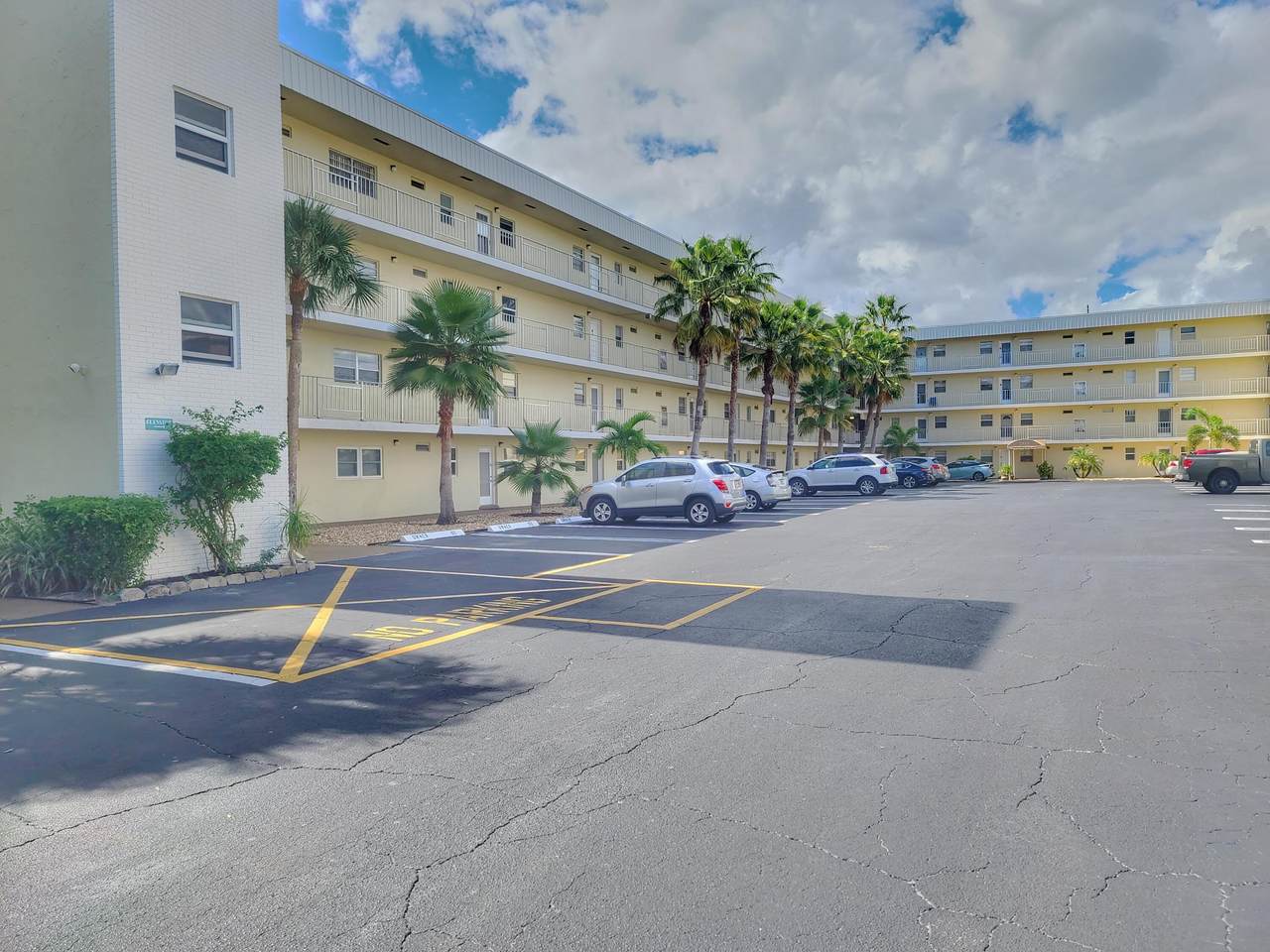 2515 1st Court - Photo 1