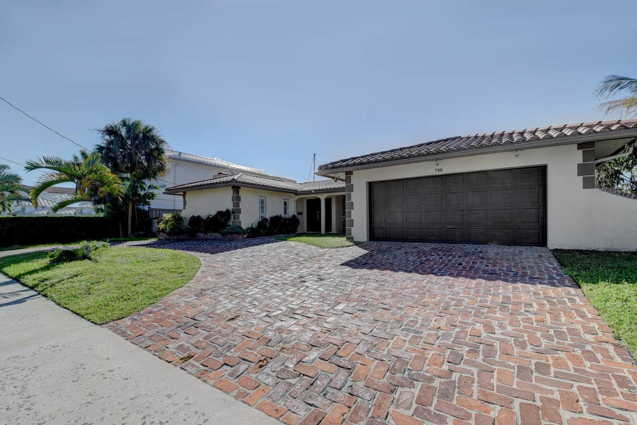 748 72nd Street - Photo 1